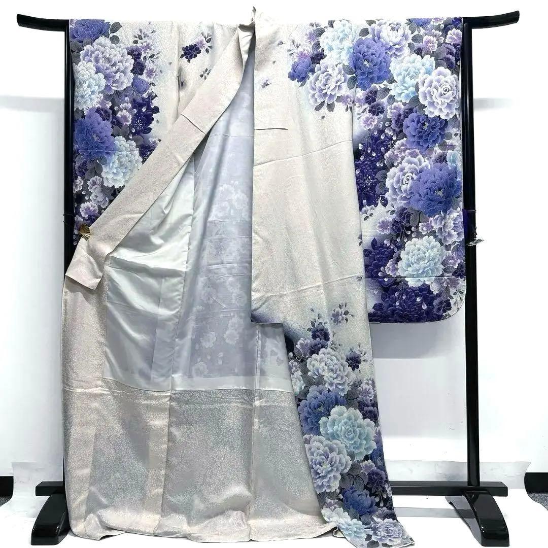 銀通し 銀彩　白地　牡丹　花模様　振袖　成人式 晴れの日 着物 021a p