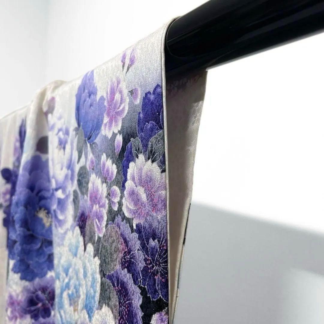 銀通し 銀彩　白地　牡丹　花模様　振袖　成人式 晴れの日 着物 021a p