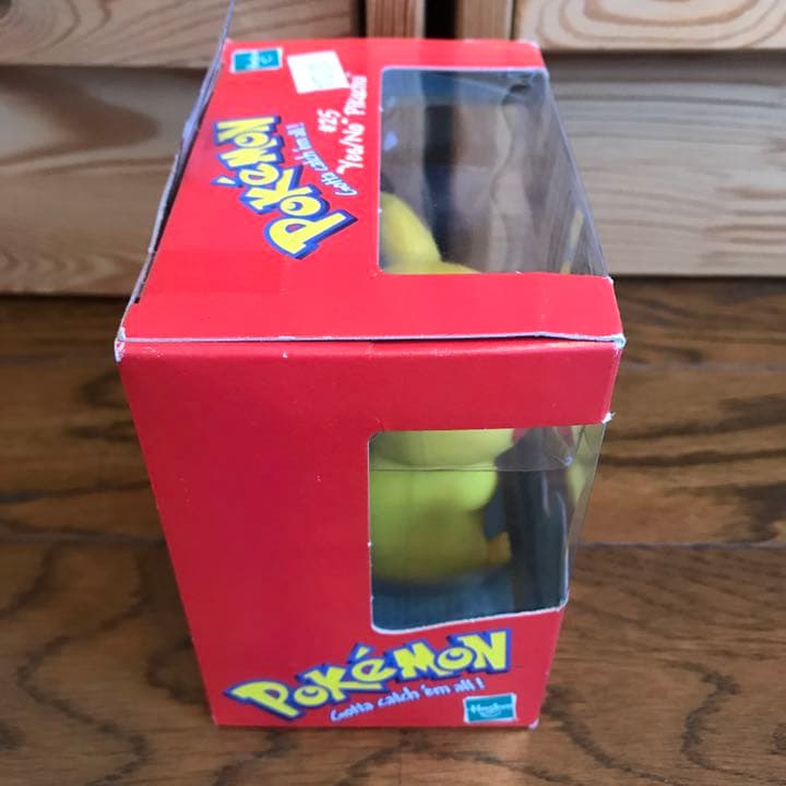 【希少】【輸入品】ピカチュウ 人形　フィギュア 海外 ぬいぐるみ