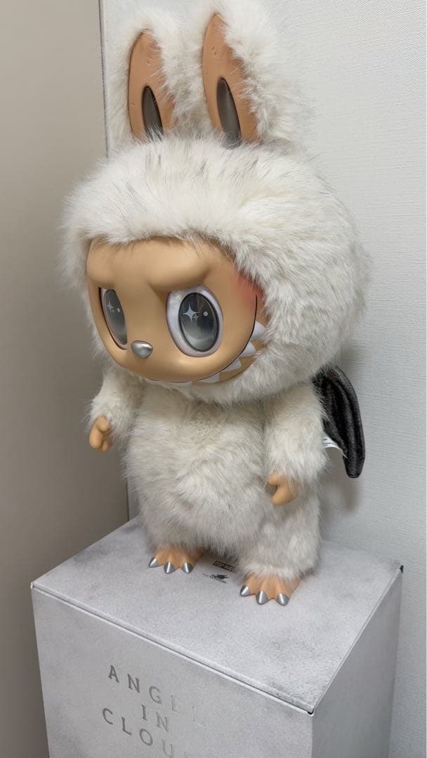 Labubu 大天使