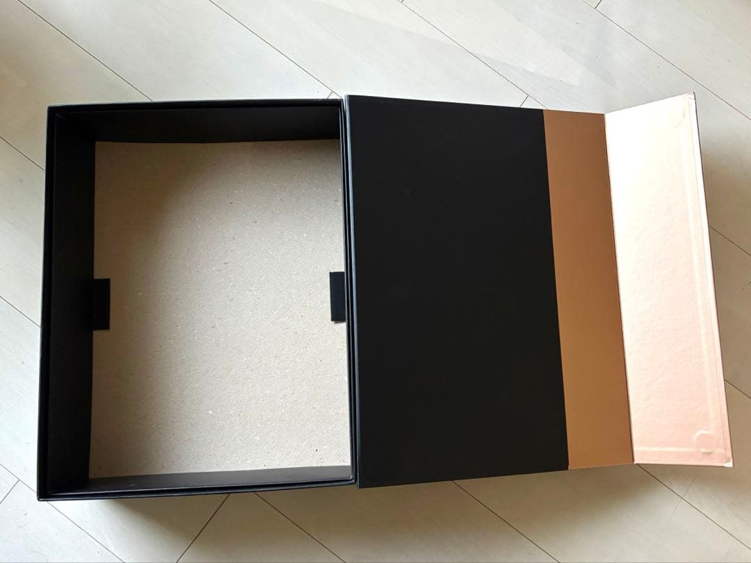 【ラーミア】REPRONIZER 4D Plus ヘアドライヤー 黒