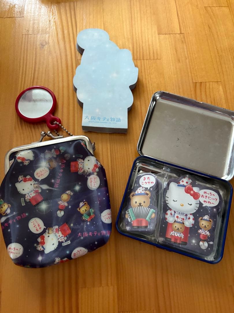 ハローキティ　大阪キティ物語　ご当地３点セット　缶入り　メモ　がま口ポーチ