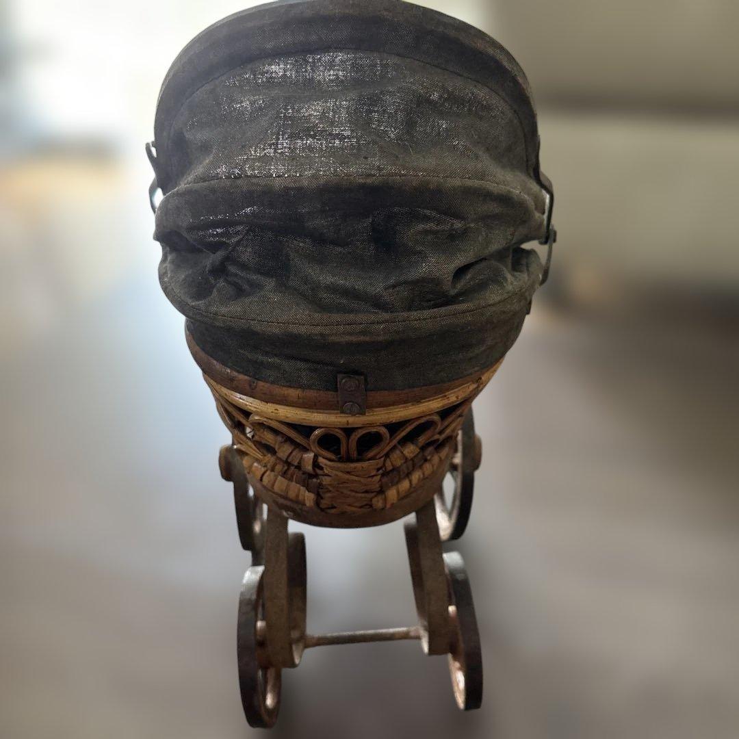 [お値下げ]アンティーク　木製ドール用ベビーカー