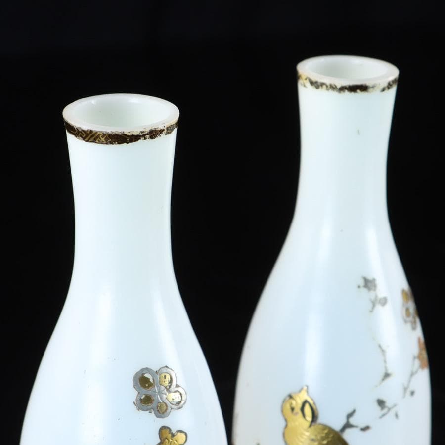 Y2679-8 江戸ガラス 乳白蒔絵金彩 梅に鶯文 徳利 2本セット 　　＃6