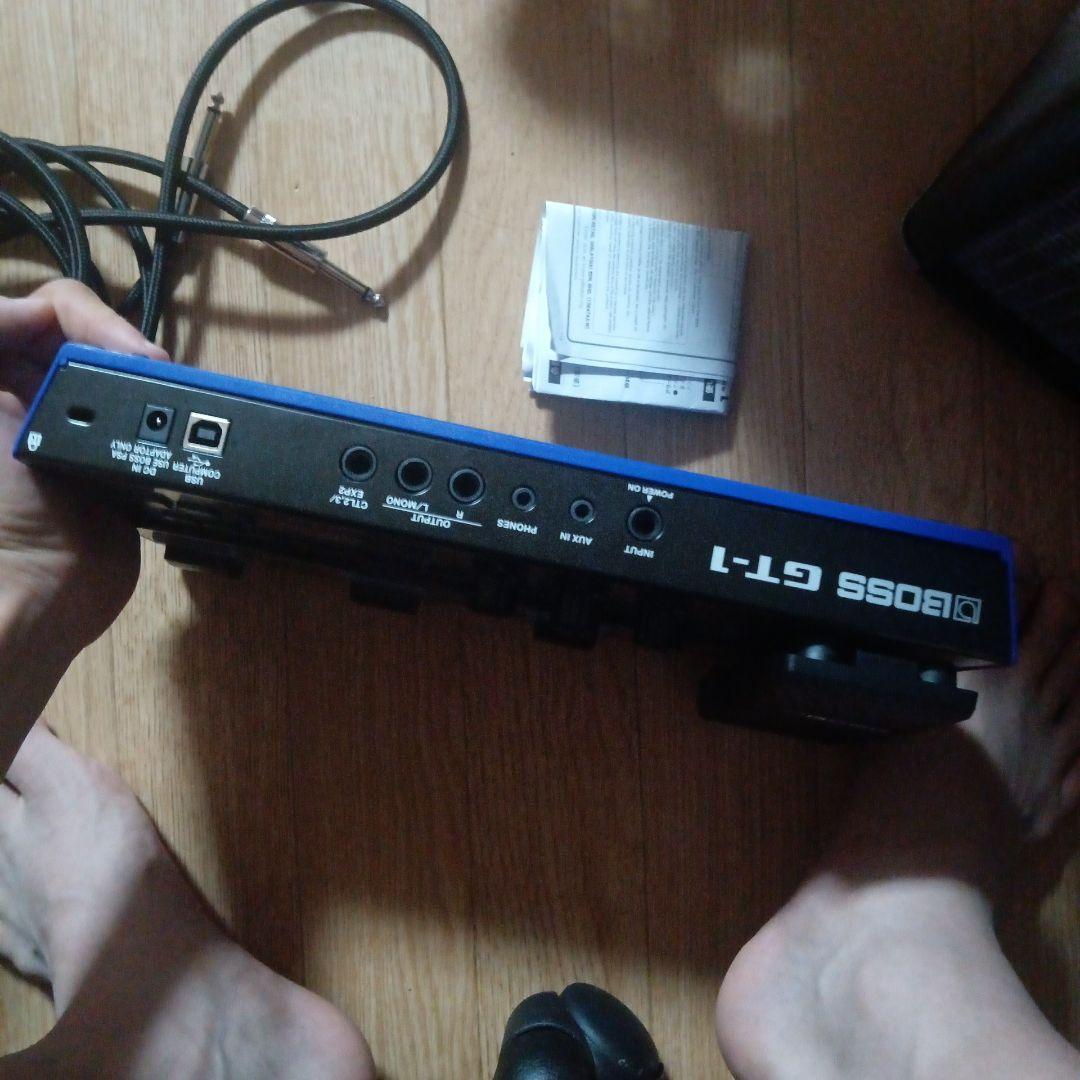 BOSS GT1 マルチエフェクター　BOSSシールド　説明書付き
