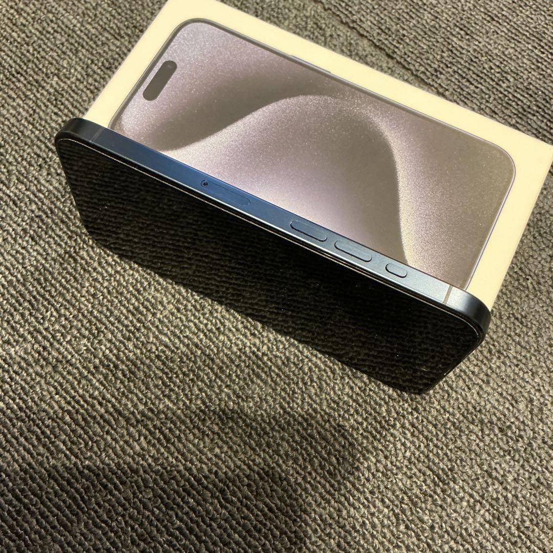 iPhone15pro SIMフリー 256GB ブルーチタニウム