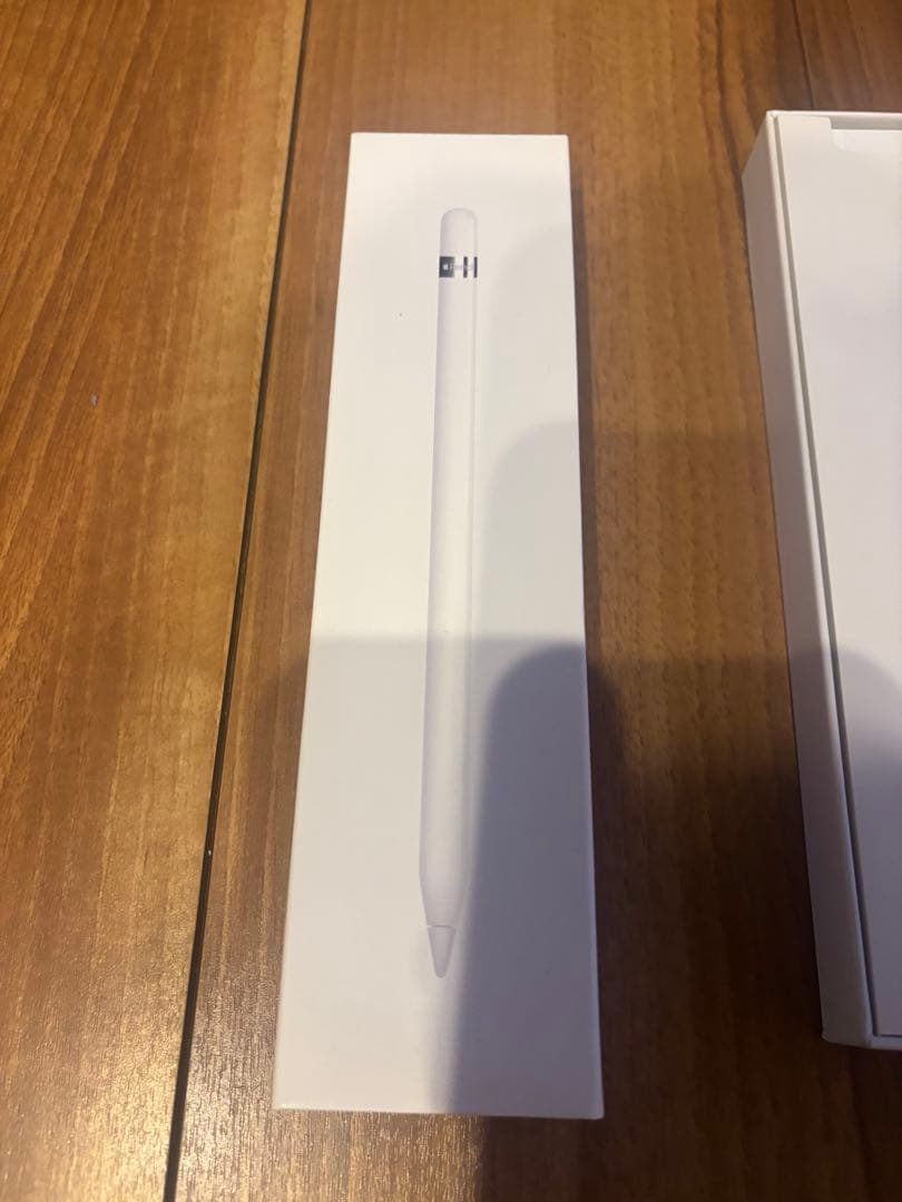 アップル　Apple Pencil ホワイト ほぼ新品　第一世代