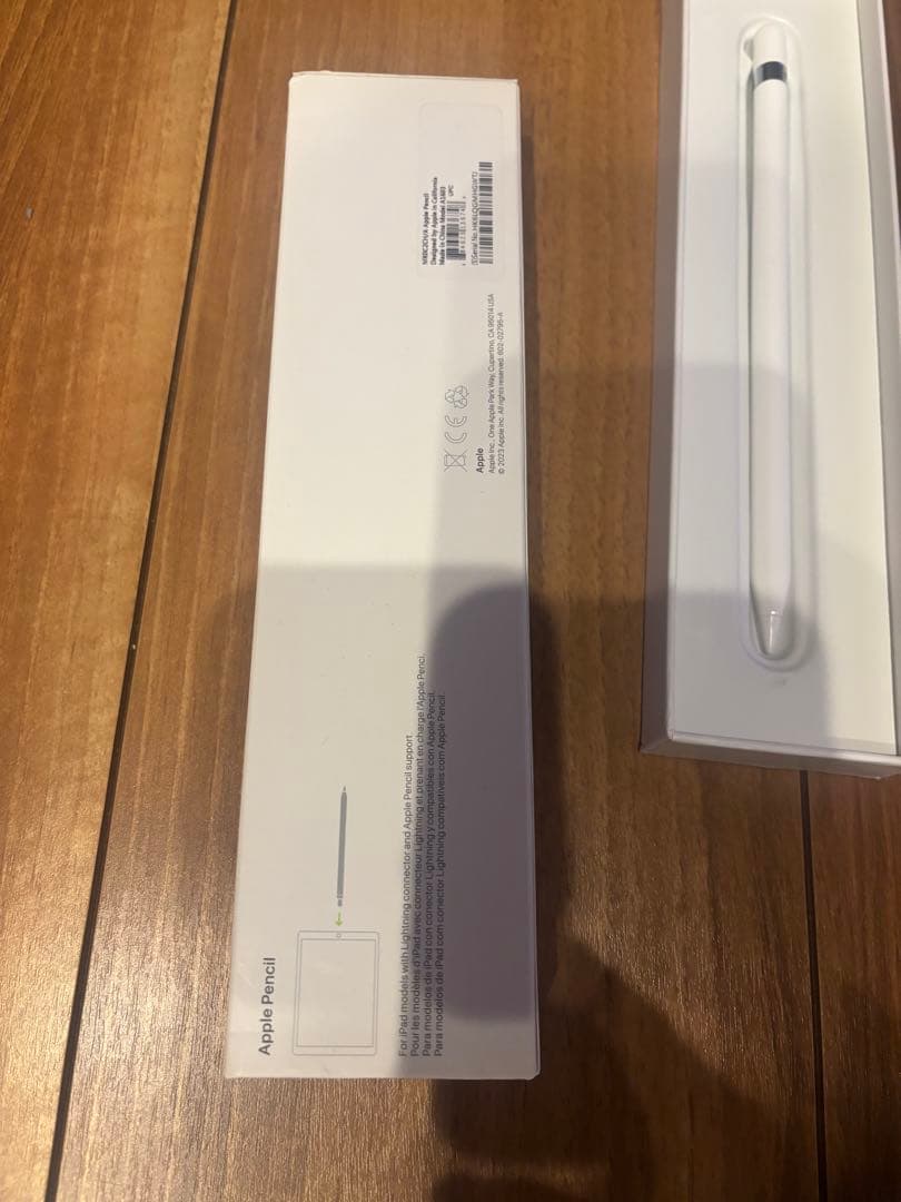 アップル　Apple Pencil ホワイト ほぼ新品　第一世代