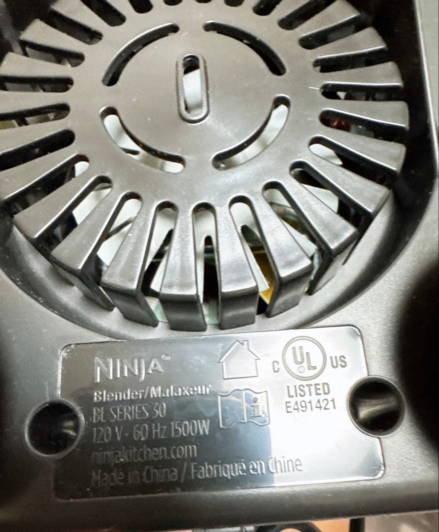 新品　ニンジャ　ミキサー　ブレンダー　フードプロセッサー　Bl770