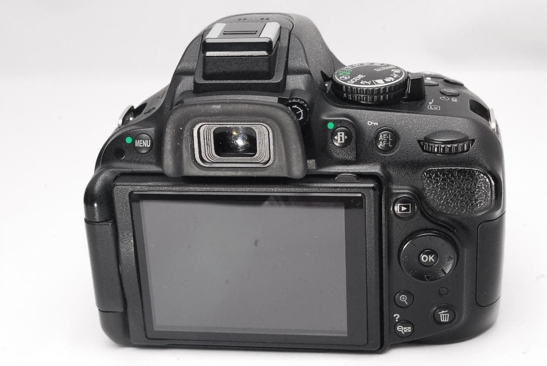 ♥ Nikon D5200 ♥ダブルレンズ♥画面が回転♥超高画質 一眼レフ