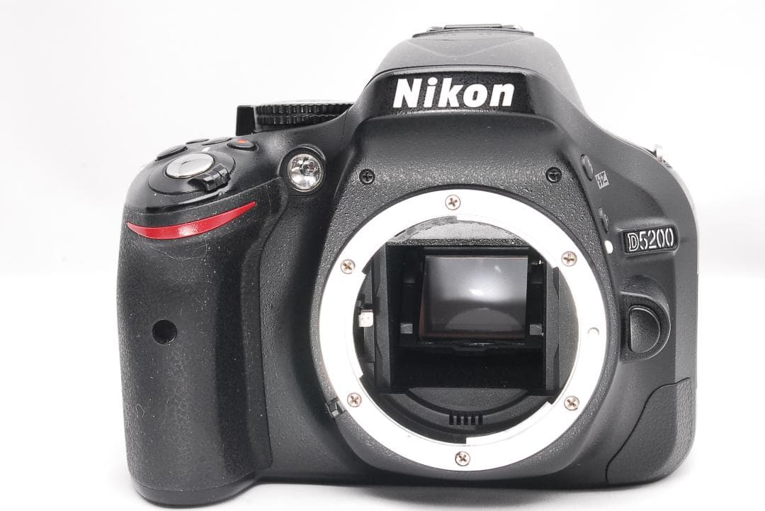 ♥ Nikon D5200 ♥ダブルレンズ♥画面が回転♥超高画質 一眼レフ