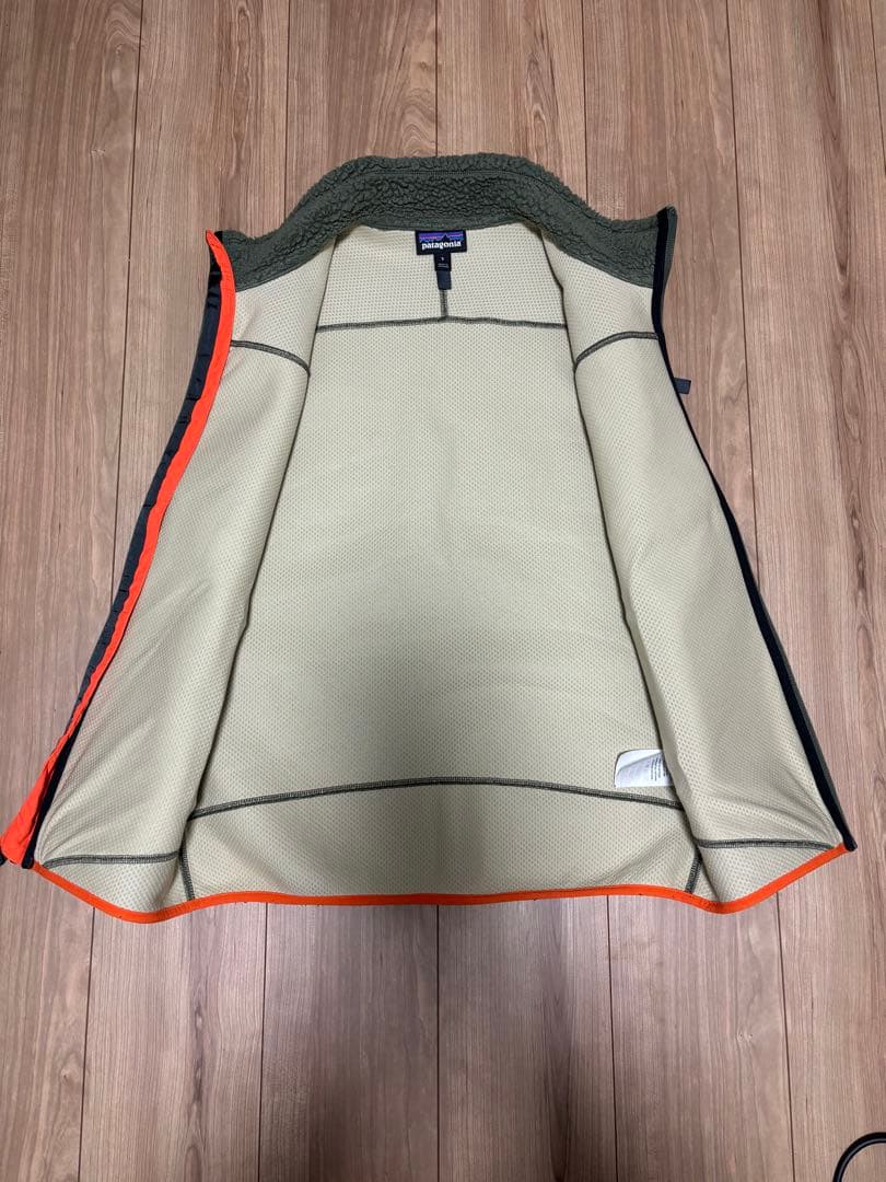 え*す様 patagonia フリースベスト Sサイズ オリーブグリーン/オレン