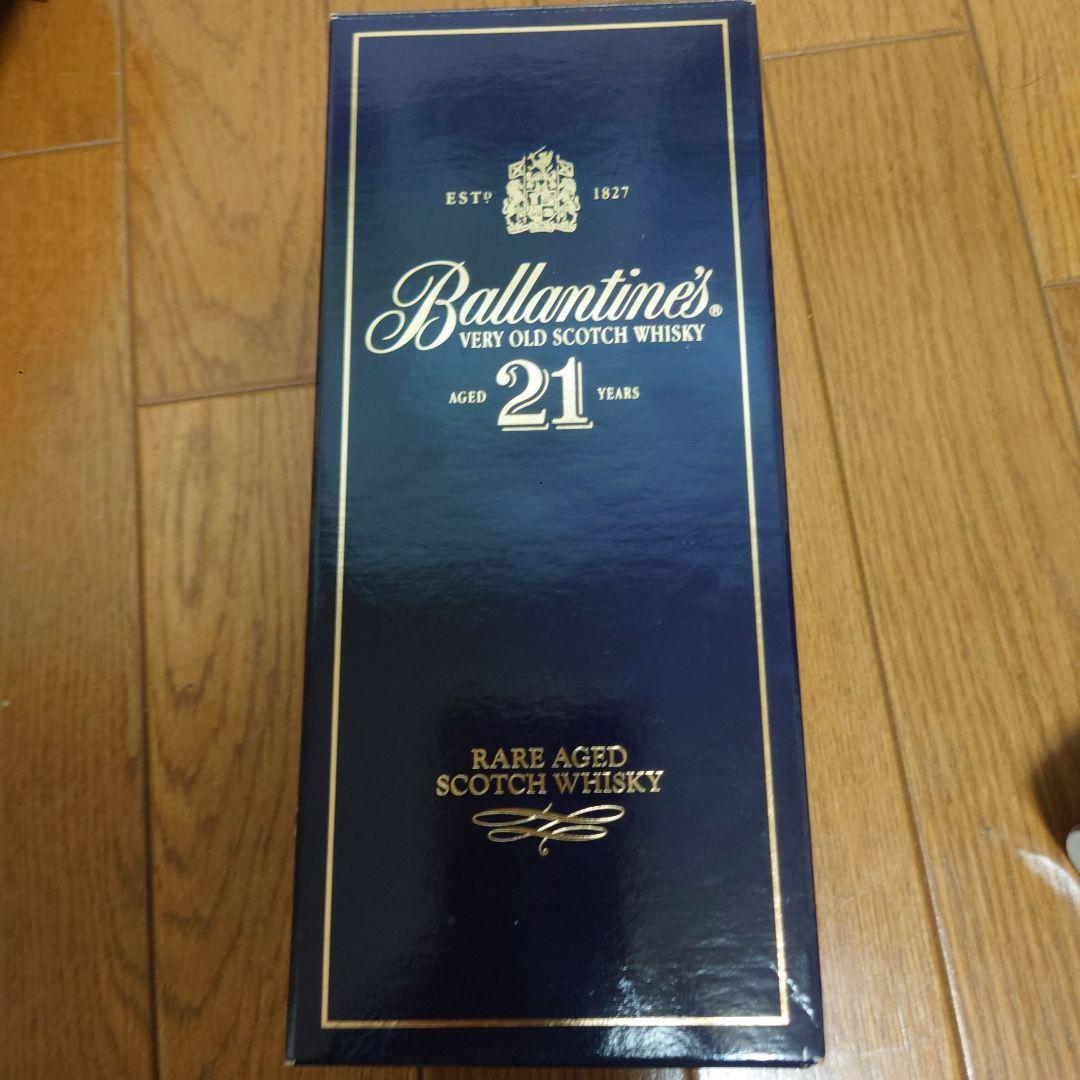 Ballantine's 21年 スコッチウイスキー 青陶器ボトル700ml