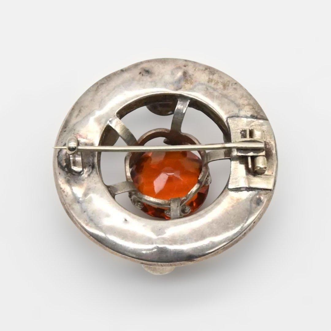 カラーストーンとシルバーのブローチ ケルト紋様　s0076