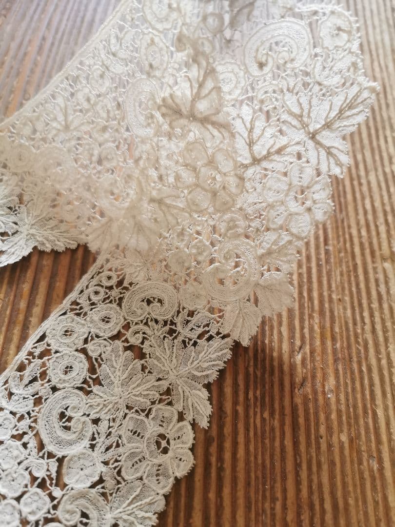 アンティーク ブリュッセルレース ポワンドローズ カフス用レース 付け襟 ペア