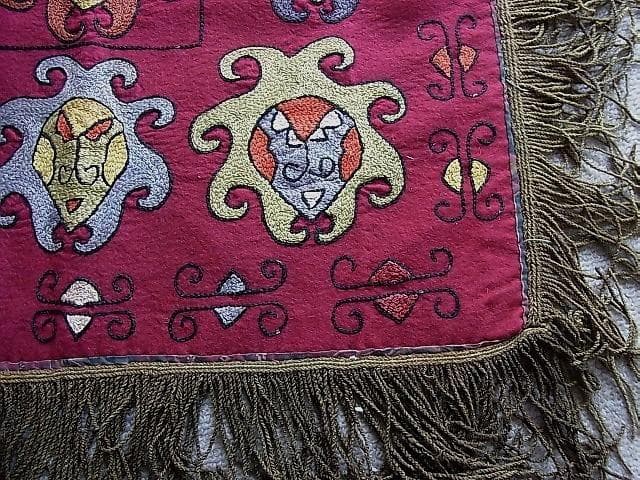 ★S0812★四方80㎝ 古い刺繍布　魔除布　ナイン・シャーマン アンティーク