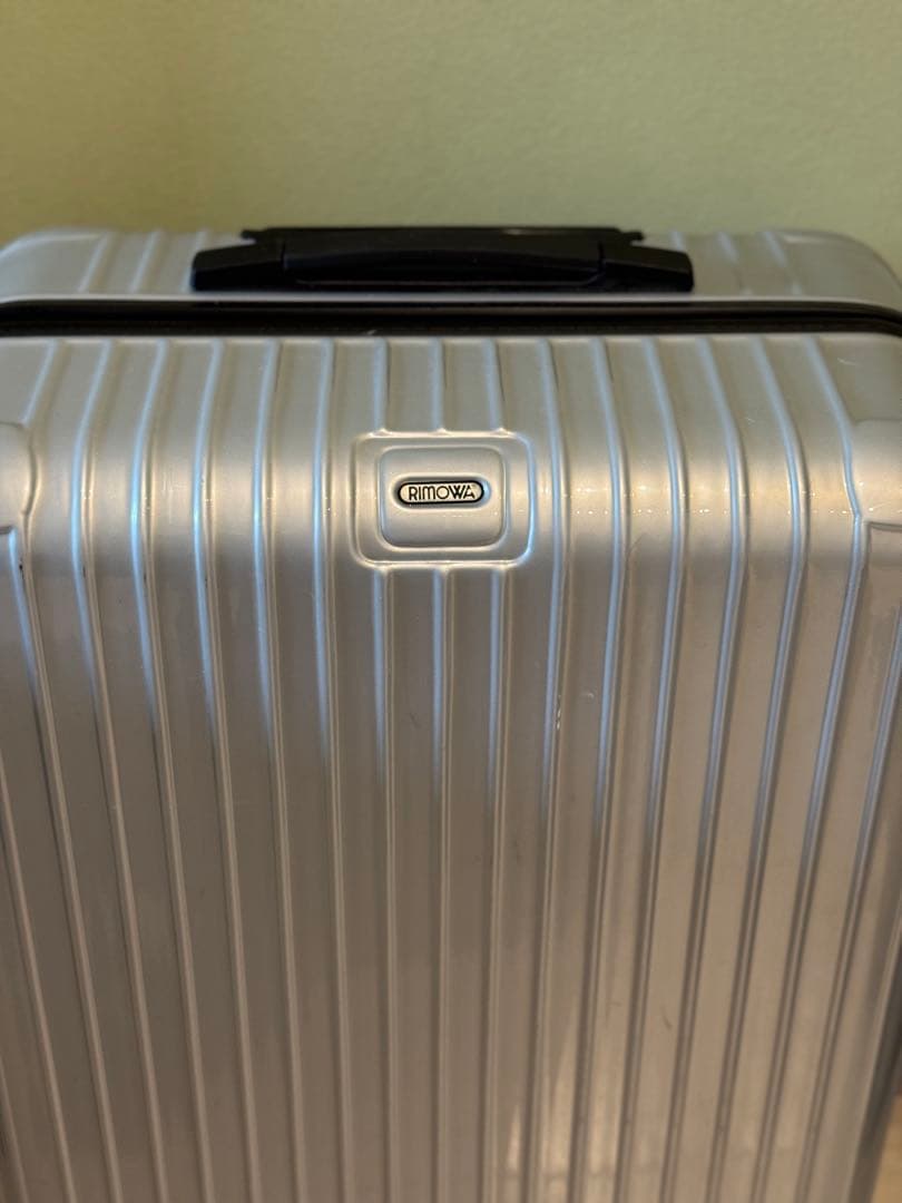 リモワ　サルサ　810.70-4　78リットル　中古美品　4輪 シルバー