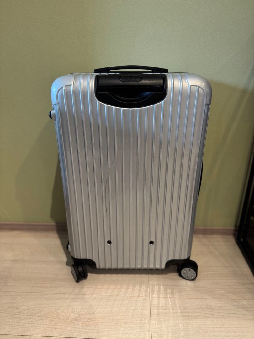 リモワ　サルサ　810.70-4　78リットル　中古美品　4輪 シルバー