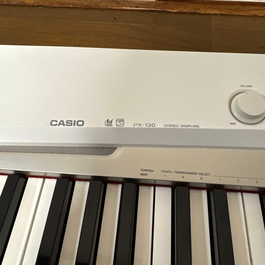 CASIO PX-130 PriviA 電子ピアノ ホワイト 88鍵盤