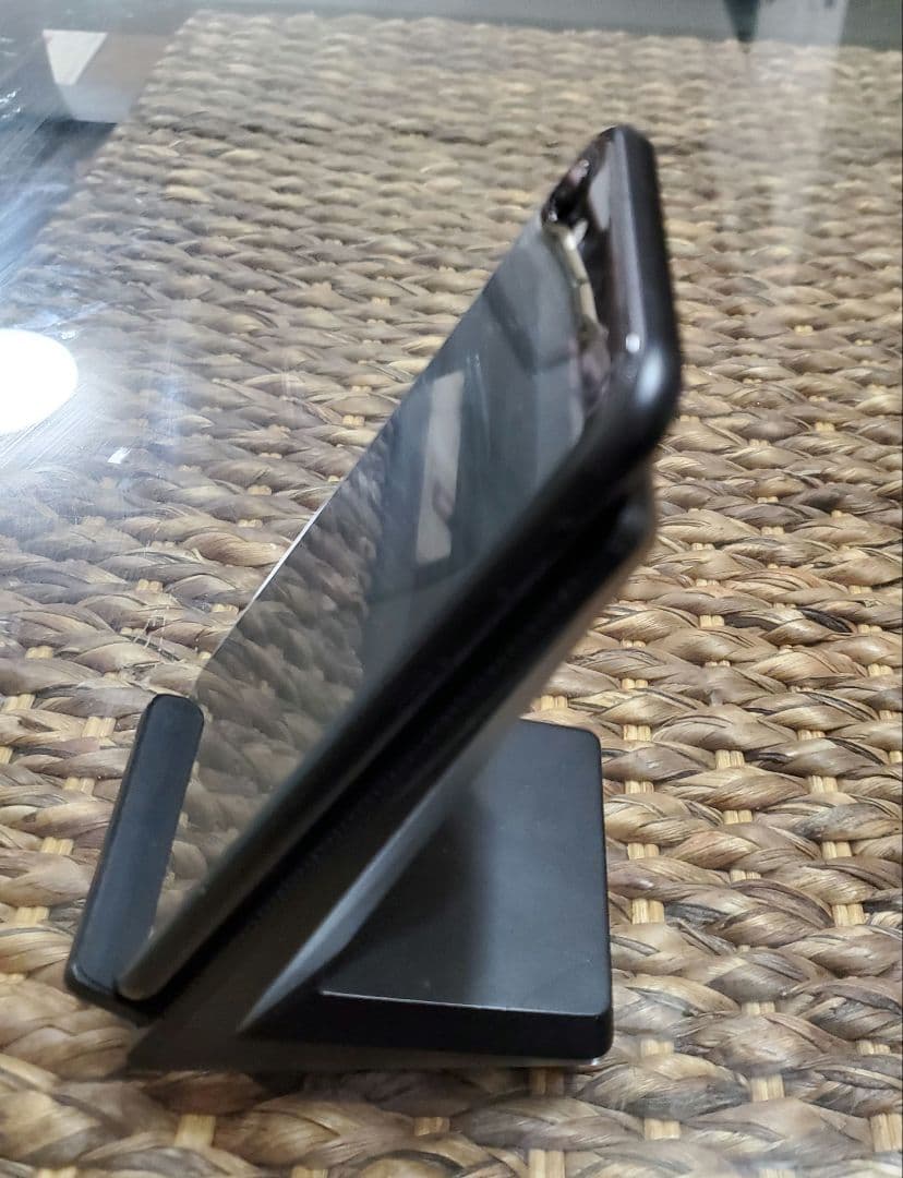 iPhone SE　64GB SIMフリー ブラック 本体のみ