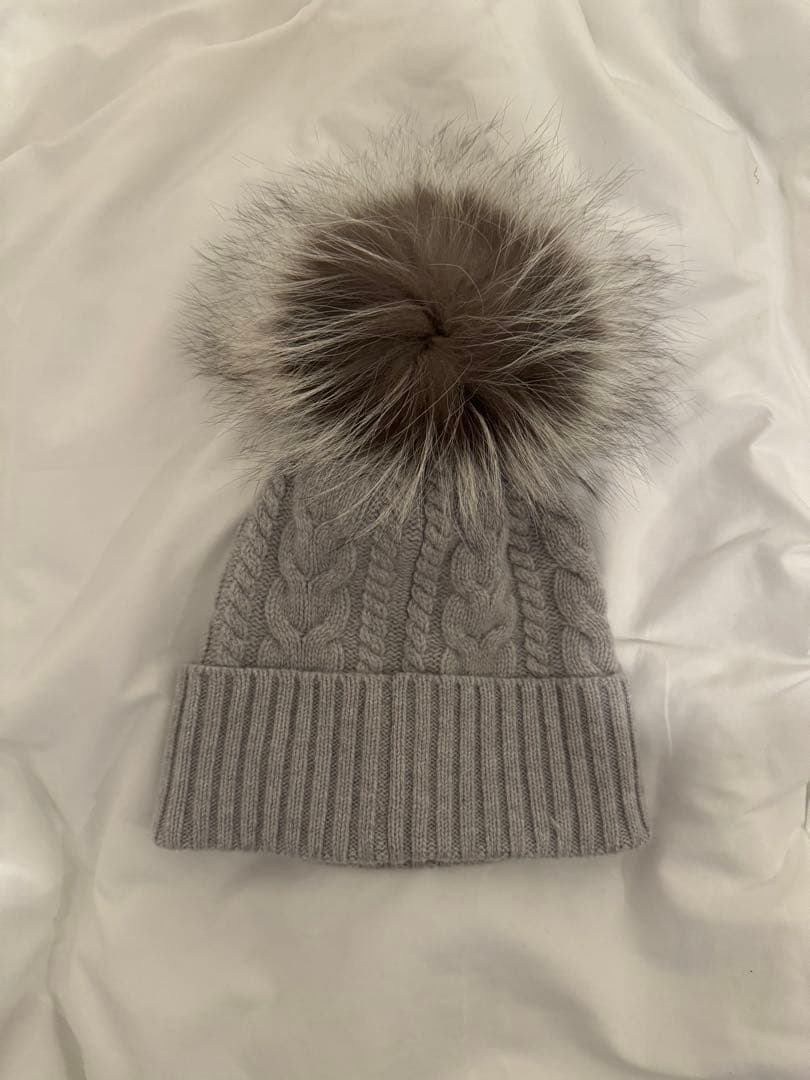 Moncler ニット帽 ファー付き グレー