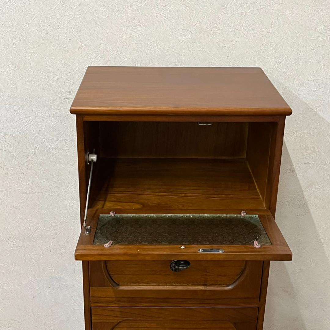 アンティーク調　擦りガラス　チェスト　 キャビネット