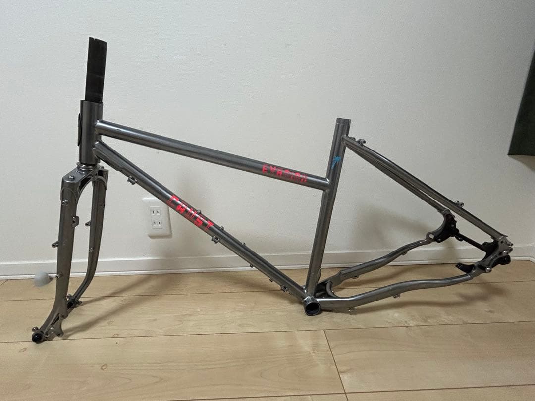 グ*ム様 CRUST BUKES evasion step throw