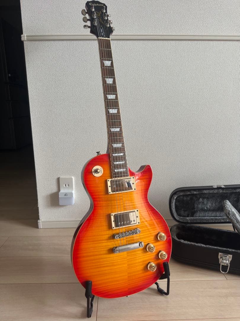 Epihone エピフォン レスポール(ケース・スタンド・その他付属品付き)