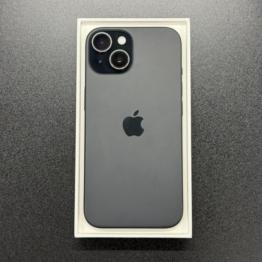 （美品）Apple iPhone15 256GB ブラック