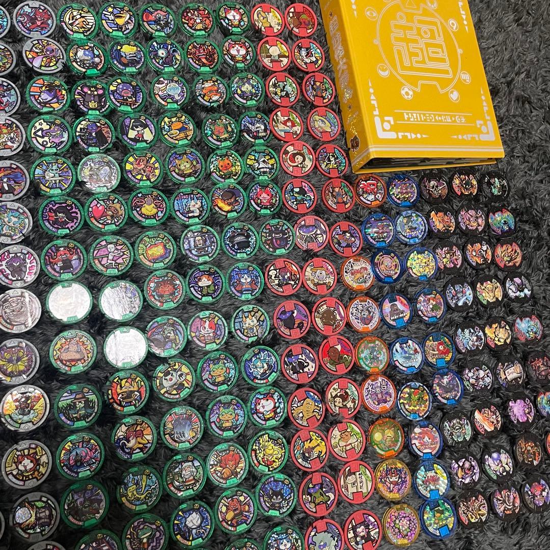 《美品》妖怪メダル　227枚　超大量まとめ売り　妖怪大辞典付き