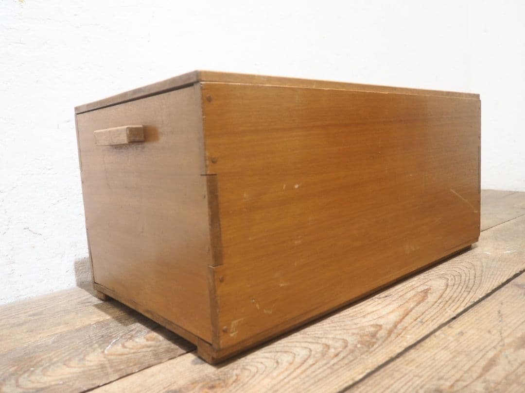 1238 ヴィンテージ　蓋付の古い木箱　ケース　ボックス　トランク　レトロ　収納