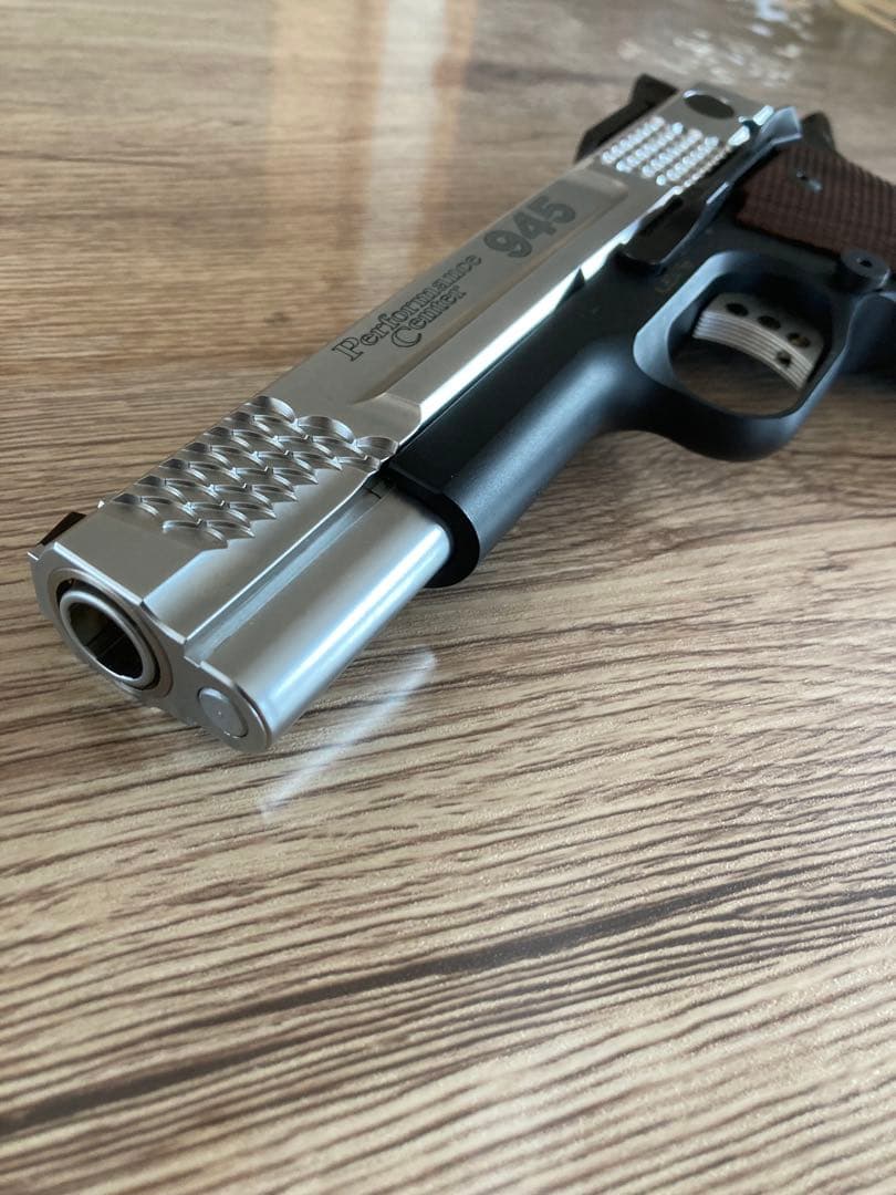 たかさん　美品　KSC M945 デュアルトーン　ガスガン