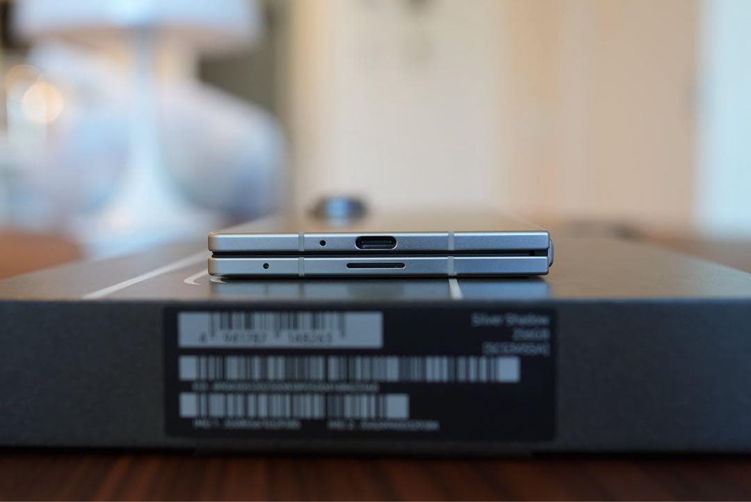 Samsung Galaxy Z Fold 7 シルバー 本体