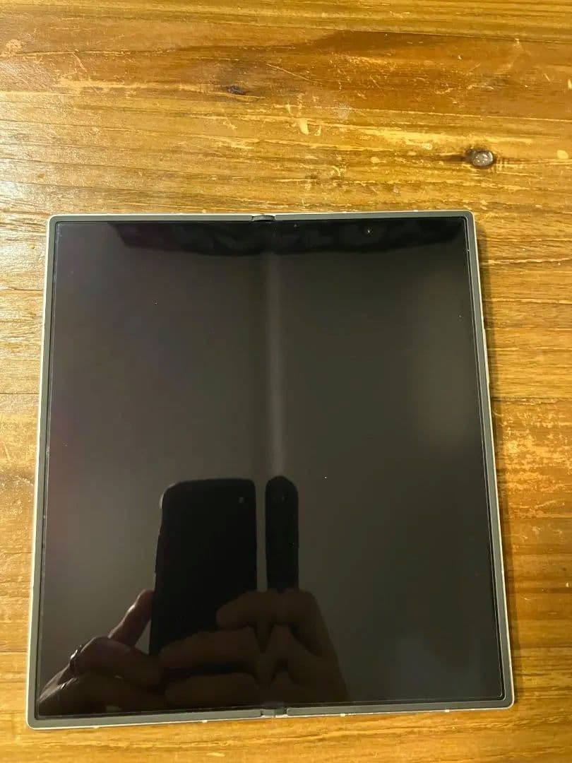 Samsung Galaxy Z Fold 7 シルバー 本体