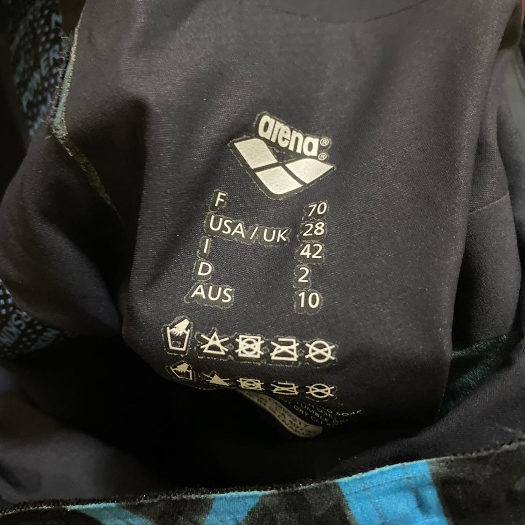 アリーナ　高速水着