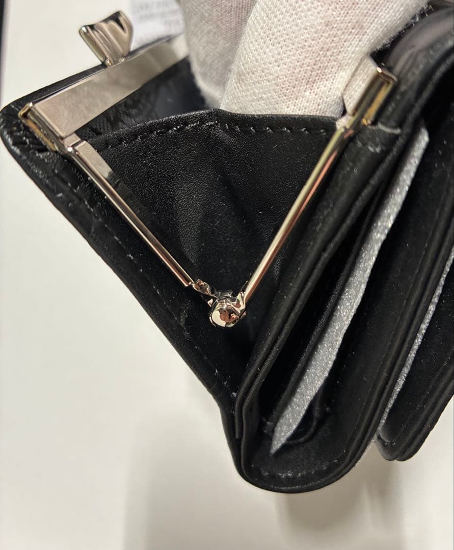 【内柄も素敵☆】Vivienne Westwood 三つ折り財布 マット 黒