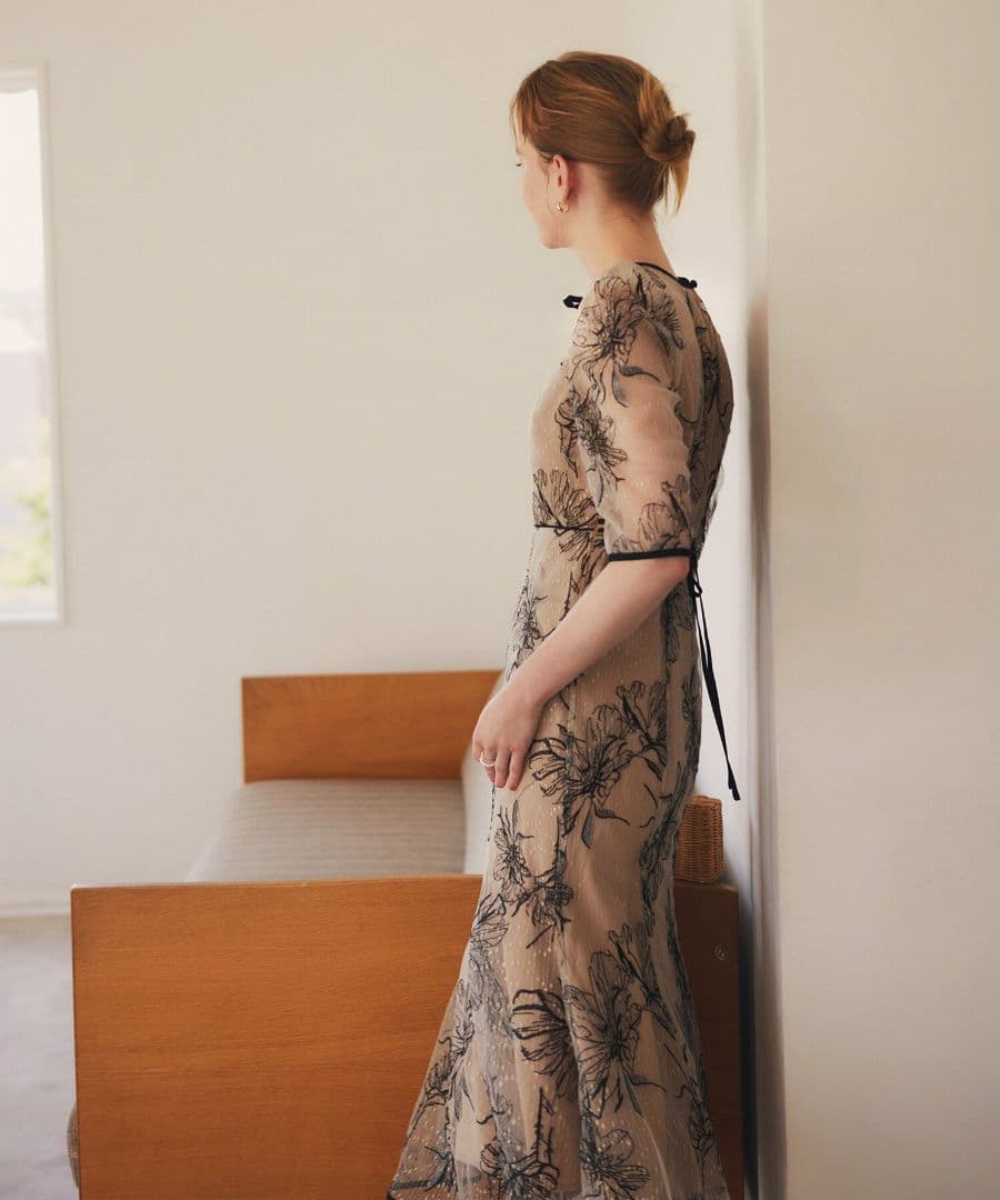 【新品タグ付き】Leja 花柄リボンパフスリーブマーメイドワンピースドレス