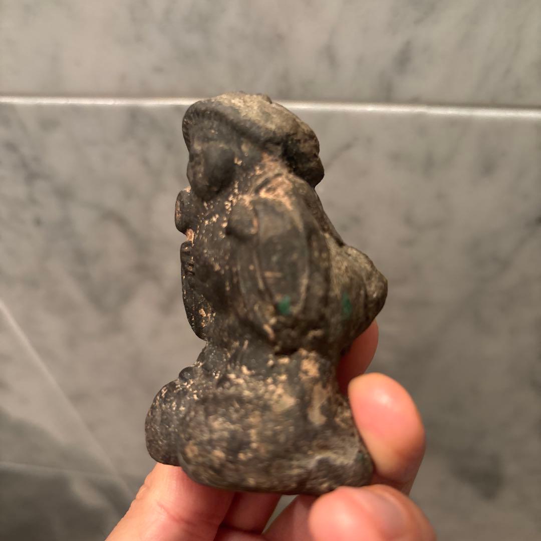 アンティーク江戸時代平和的なお顔で雰囲気のある大黒様の陶器オブジェ