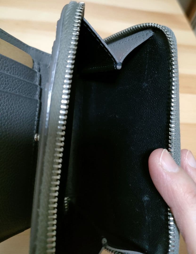 美品SAINT LAURENT グレー 二つ折り財布