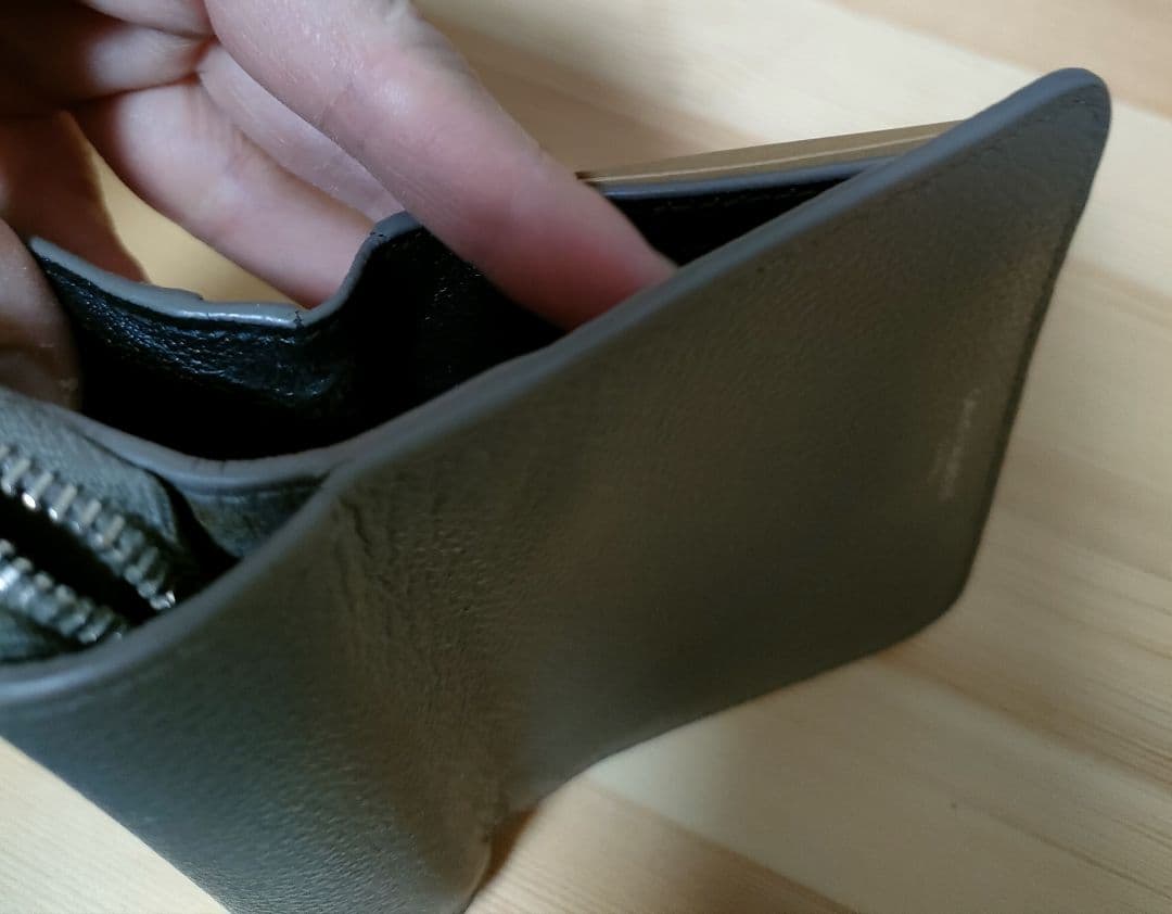 美品SAINT LAURENT グレー 二つ折り財布