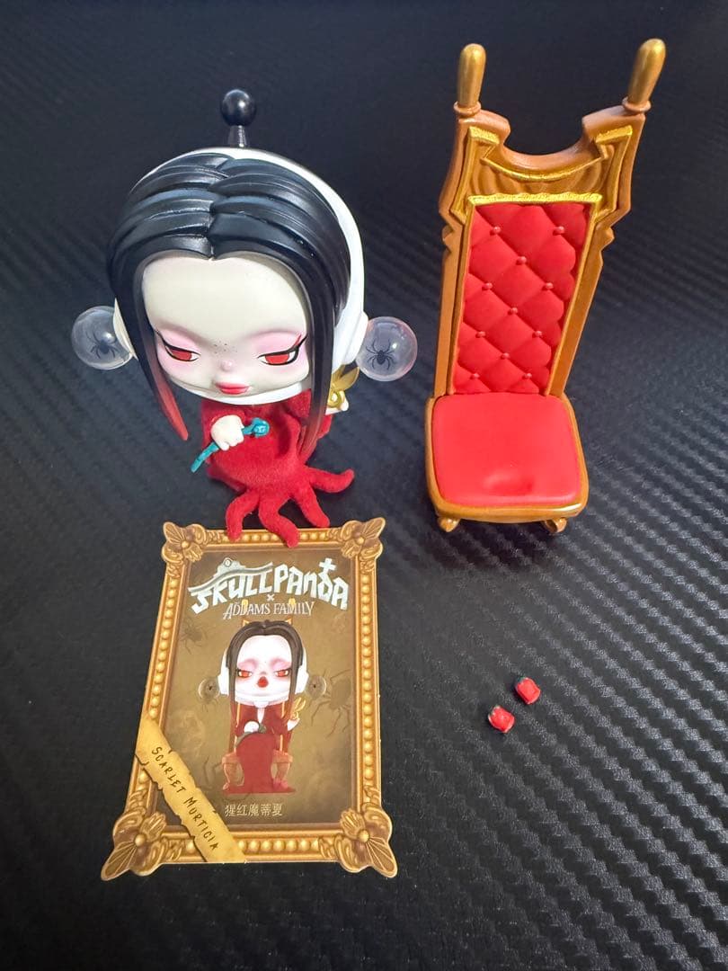 k187 POPMART　SKULLPANFA×ADDAMS