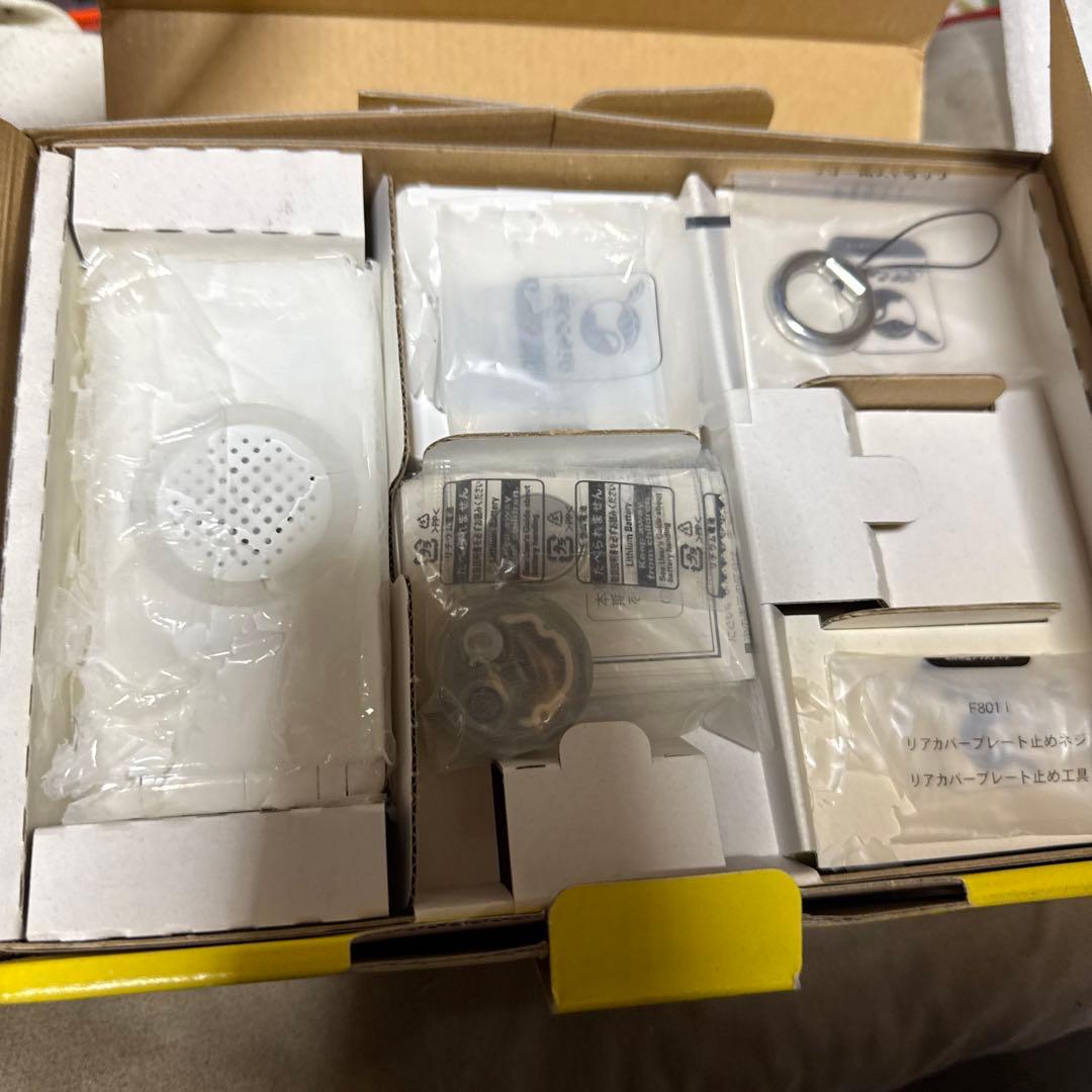 FOMA F801i セット ホワイト　キッズケータイ