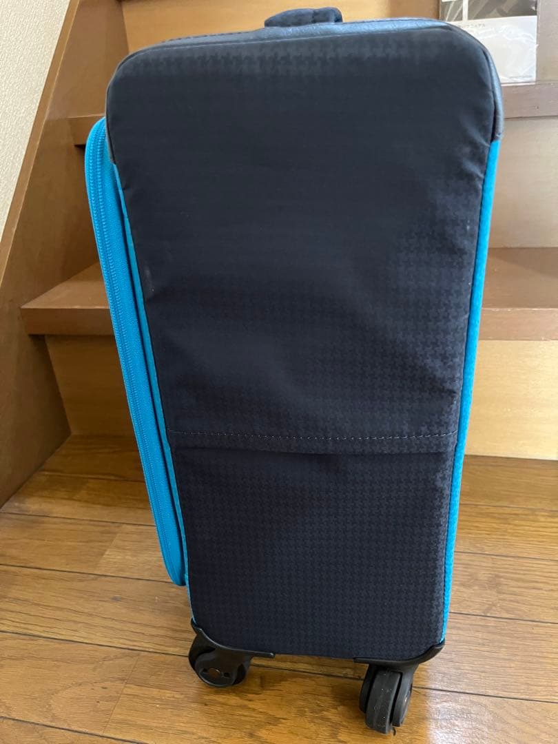 SALE！PROTECA青い小型キャリーケース