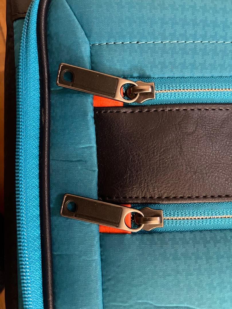 SALE！PROTECA青い小型キャリーケース