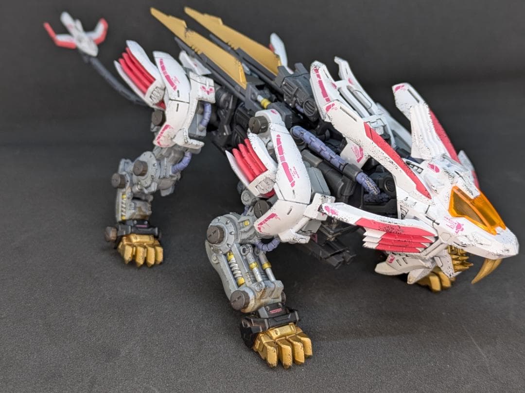 ゾイド　リアライズモデル ブレードライガー　ミラージュL風塗装　塗装済み完成品