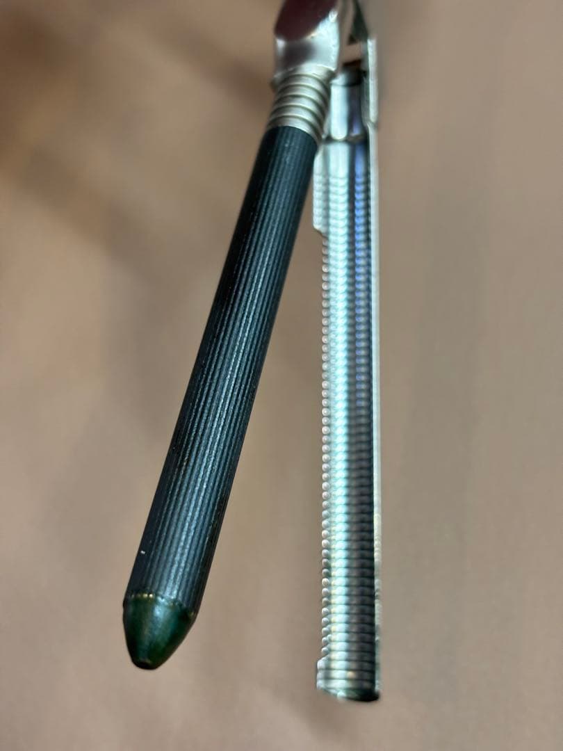 超美品　HAKKO HI-MIC 8ミリ丸アイロン　/レンツアイロン