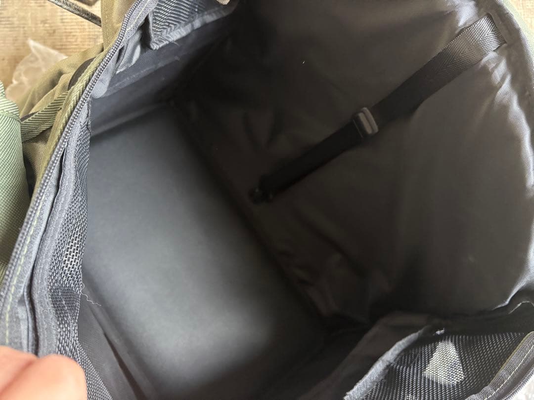 ⭐︎未使用⭐︎SPUTNIK オリーブグリーン 犬用キャリーバッグ