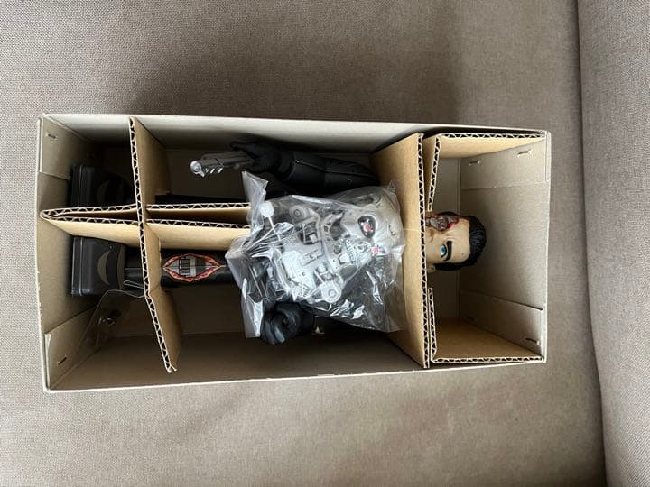 メディコム・トイ　ターミネーター　ブリキのおもちゃ　未使用