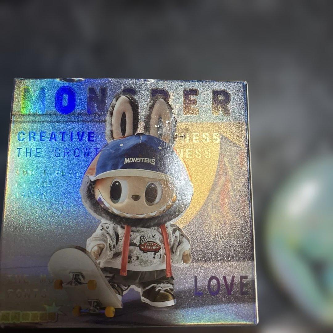 モンスター ウサギキャラクター 缶バッジ(海外限定)