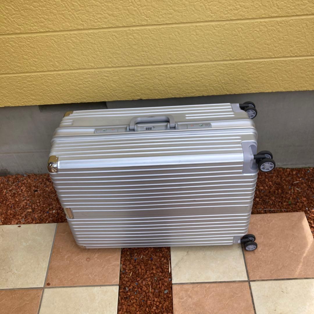 14800→9880 リモア風のビッグサイズのキャリーバッグ